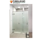 Kaca Tempered Clear 10mm Cubicle Toilet  1