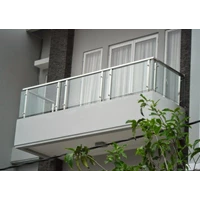 8mm clear glass balcony railing ex Assahimas