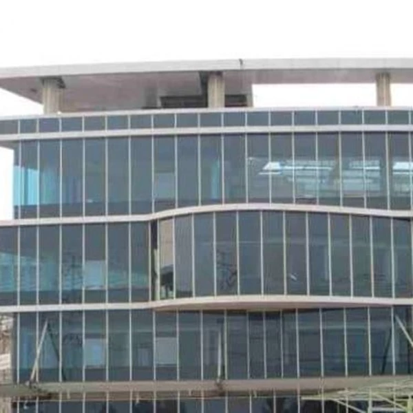 Tempered glass facade of low-e sunergy clear 4mm building ex Asahimas