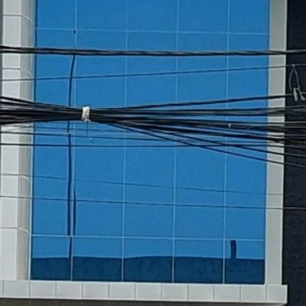 Kaca tempered Dark Blue fasad kantor Asahimas 6mm 